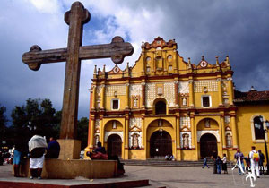 KERESZTÜL MEXIKÓN KERESZTÜL MEXIKÓN